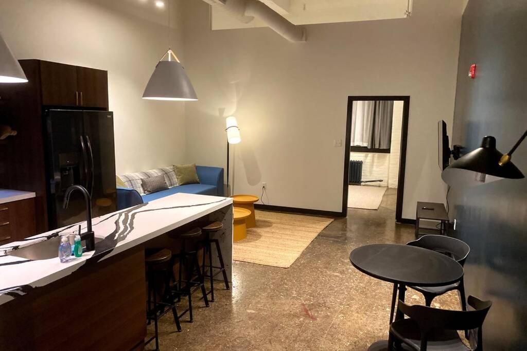 פיטסבורג 3E-*New* Apartment -5 Min From Downtown, Sleeps 4 מראה חיצוני תמונה